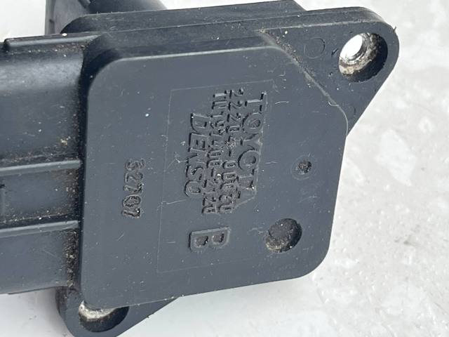 222040D030 TOYOTA ДМРВ купить в Ужгород