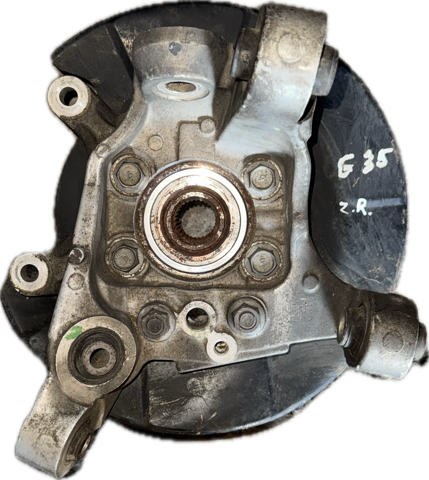 Цапфа поворотная правая 43018AL500 NISSAN