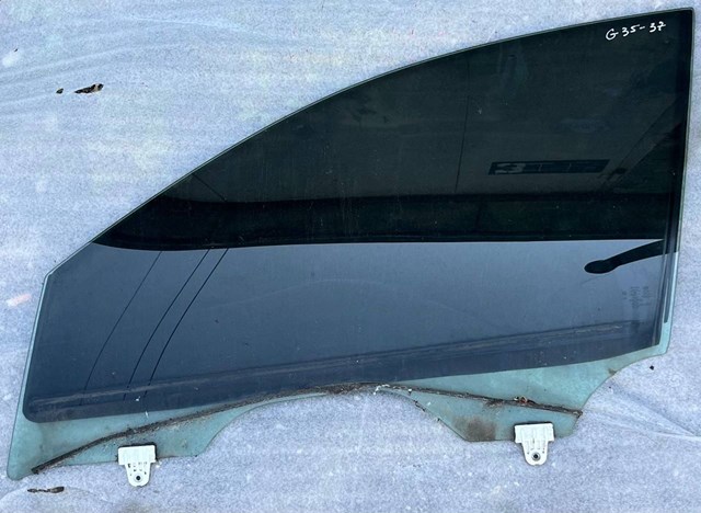 Стекло водительской двери 80301JU40A NISSAN