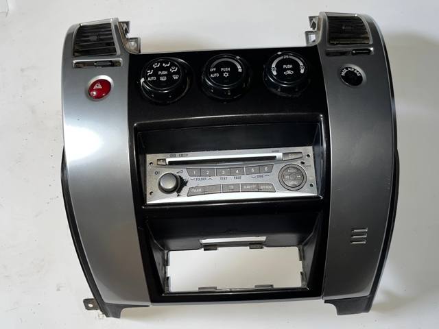 Облицовка приборов управления "торпедо" 8060A234XA MITSUBISHI