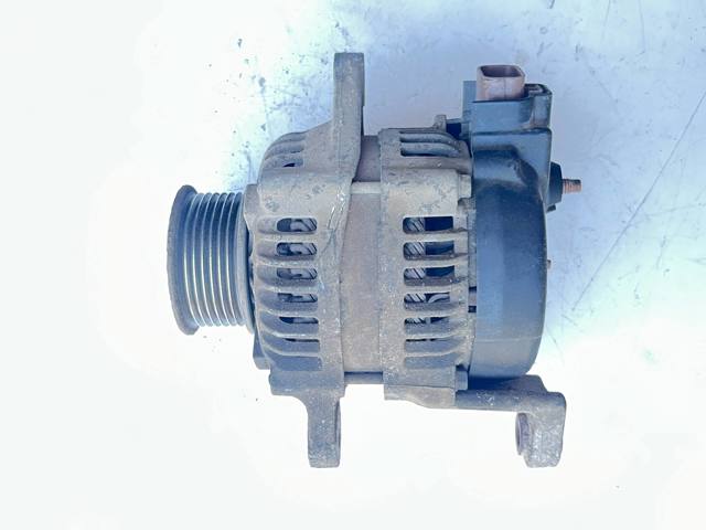 Автомобильный генератор 8981965850 ISUZU