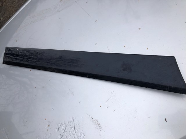 Молдинг двери задней правой верхний 4A0853962A VAG