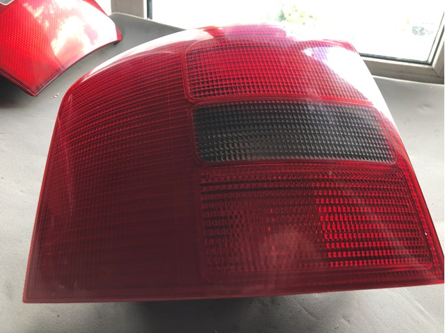 VAG 4B9945095D Фонарь задний левый в наличии Сумы