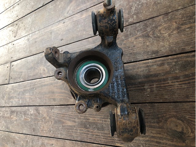 Цапфа поворотная правая 4Z7505436B VAG