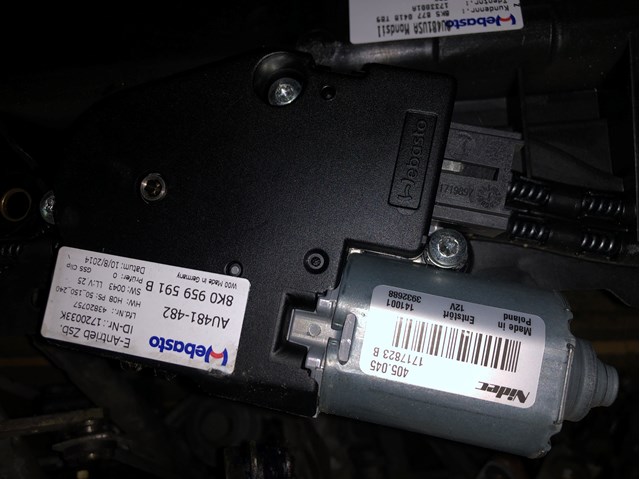 Мотор привода люка 8K0959591B VAG