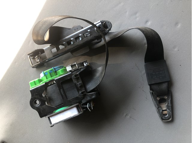 Ремень безопасности передний правый 8K1857706H VAG