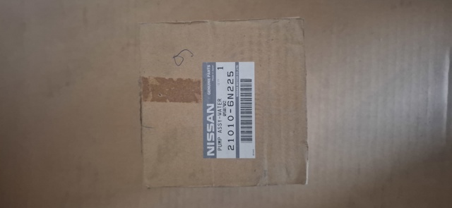 NISSAN 210106N225 Помпа в наличии Украина