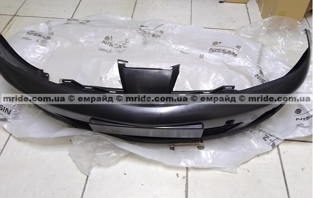 Бампер на авто 62022EM00J NISSAN