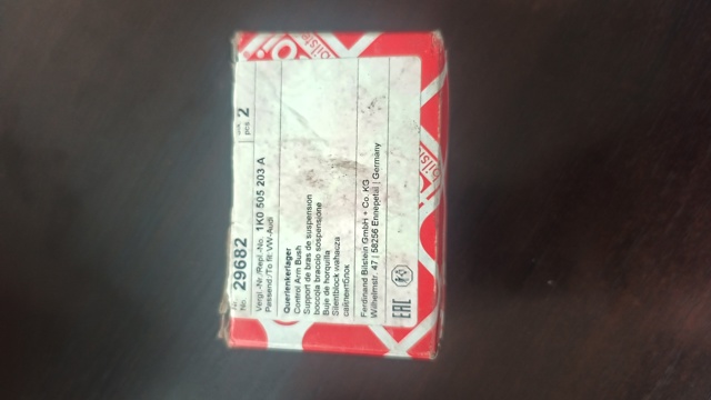 Полиуретановый сайлентблок заднего верхнего рычага 29682 FEBI