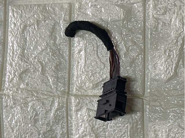 VAG 3B0972736 в наличии Киев