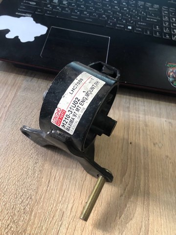 1121031U02 NISSAN Подушка (опора) двигателя правая купить в Запорожье