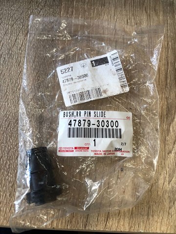TOYOTA 4787930300 Пыльник направляющей суппорта тормозного заднего в наличии Тернополь