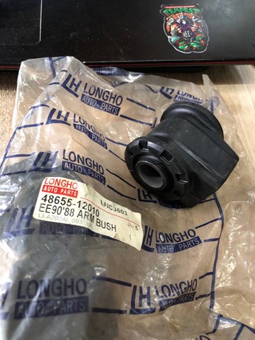 TOYOTA 4865512010 Сайлентблок переднего нижнего рычага в наличии Полтава