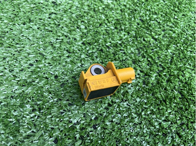 2128210351 MERCEDES купить в Николаев