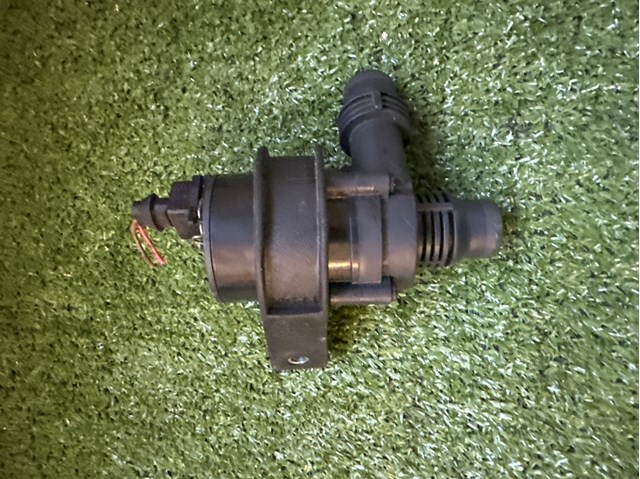 Дополнительная электро помпа 64119197085 BMW