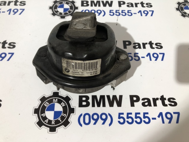 Правая подушка двигателя 6771918 BMW