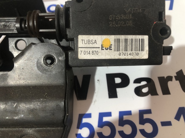 Замок двери багажника 7014870 BMW