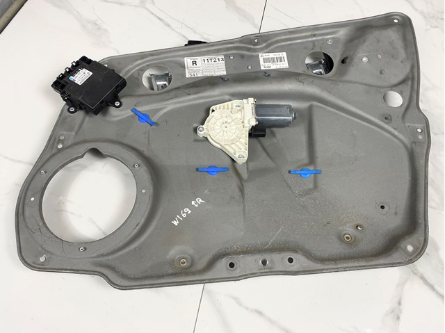 1697200279 MERCEDES Мотор стеклоподъемника двери передней правой купить в Сумы