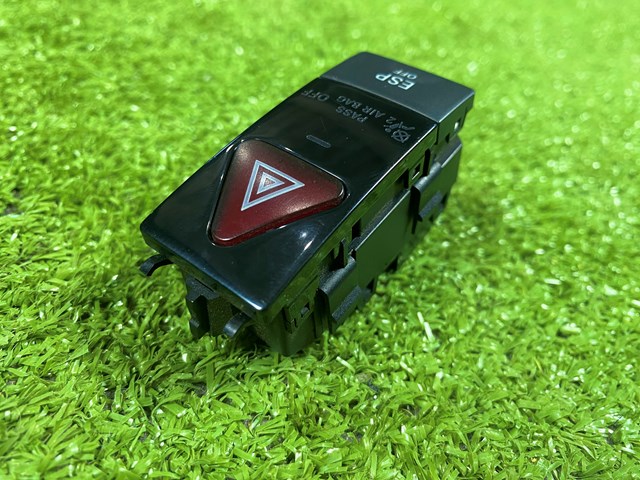 2048706858 MERCEDES Блок кнопок центральной консоли купить в Запорожье