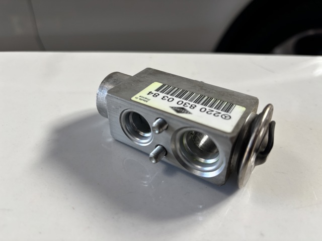 2208300384 MERCEDES Клапан TRV кондиционера купить в Ужгород