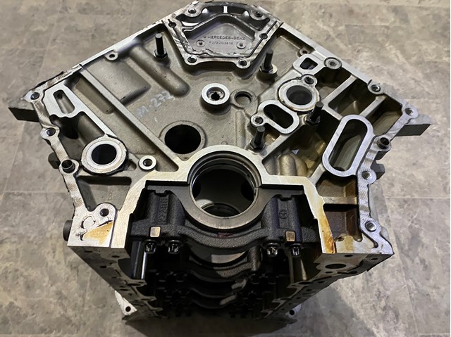 273923 MERCEDES Двигатель купить в Каменское