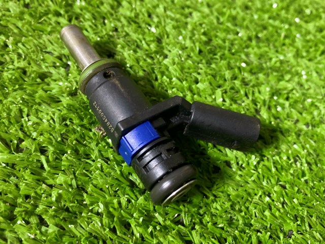 Форсунки A0000788749 MERCEDES