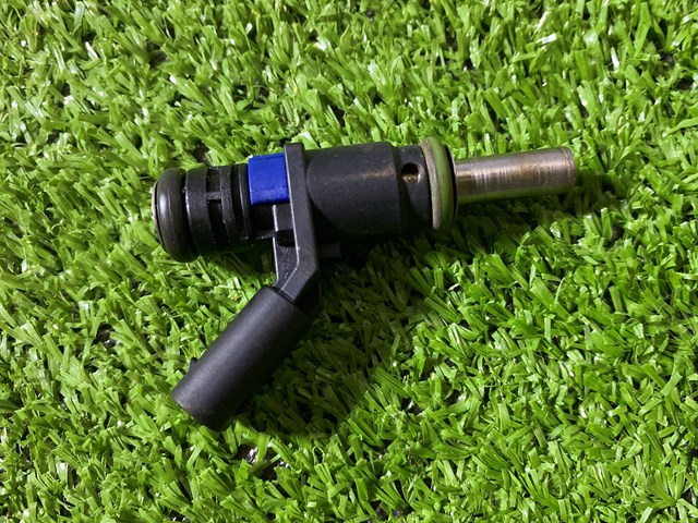 A0000788749 MERCEDES Форсунка впрыска топлива купить в Черкассы