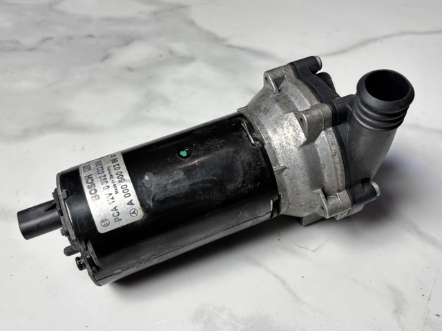Помпа водяная, дополнительная электрическая A0005000386 MERCEDES