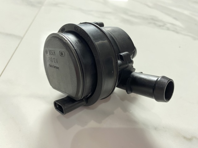 A0005000686 MERCEDES Помпа водяная (насос) охлаждения купить в Ровно