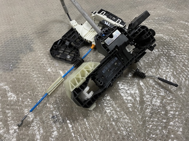 A0997202201 MERCEDES Замок передней правой двери купить в Кривой Рог
