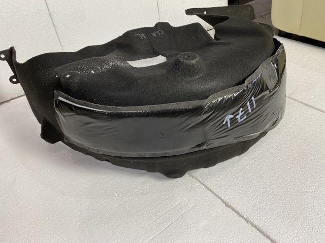 MERCEDES A1176900330 Подкрылок задний левый в наличии Ровно