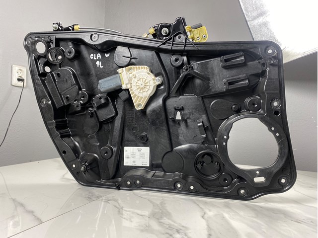 Стеклоподъемник передней двери A1177200000 MERCEDES