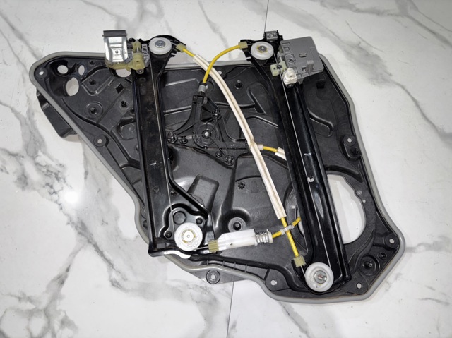 A1177300279 MERCEDES Механизм стеклоподъемника двери задней правой купить в Чернигов