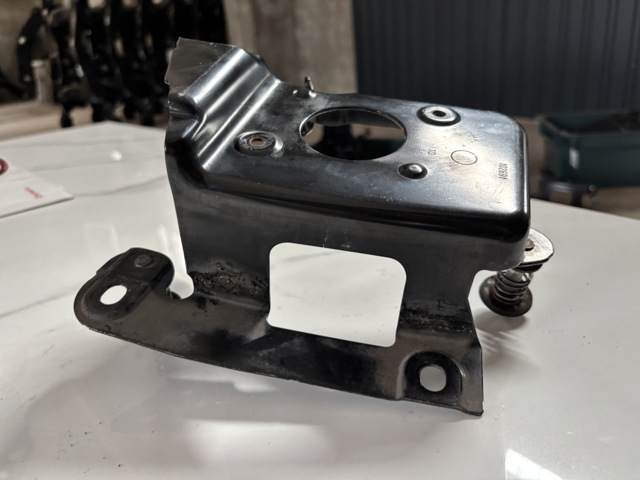 A1643210140 MERCEDES купить в Павлоград