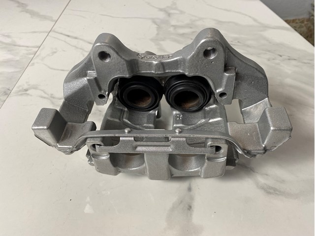 MERCEDES A1644202583 Суппорт тормозной передний левый в наличии Хмельницкий