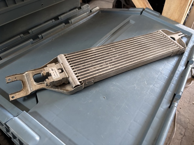 Радиатор охлаждения, АКПП A1645002400 MERCEDES