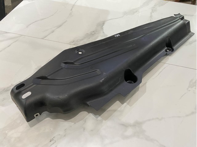 MERCEDES A1646102308 Защита днища левая в наличии Ужгород