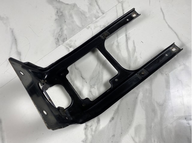 MERCEDES A1646200431 Суппорт радиатора вертикальный (монтажная панель крепления фар) в наличии Хмельницкий