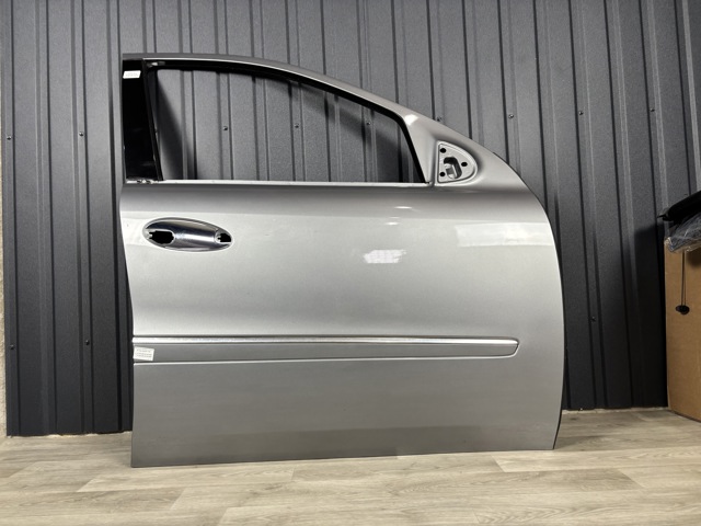 MERCEDES A1647201005 Дверь передняя правая в наличии Павлоград