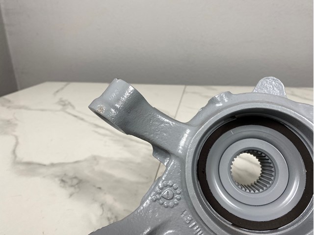 A1663500508 MERCEDES Цапфа задняя правая купить в Ужгород