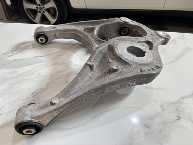 A1663501006 MERCEDES Рычаг задней подвески нижний правый купить в Сумы