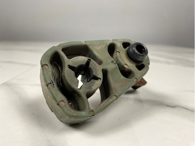 Подушки глушителя A1664920044 MERCEDES