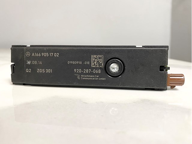 Усилитель сигнала антенны A1669051702 MERCEDES