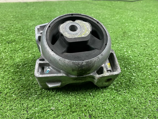 Подушка КПП A1692400518 MERCEDES