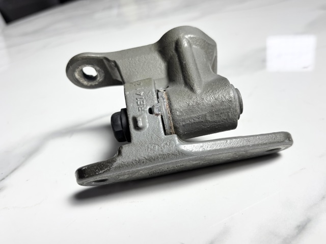 A1697200437 MERCEDES купить в Кривой Рог