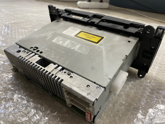 A1698200086 MERCEDES Магнитола (радио AM/FM) купить в Ужгород