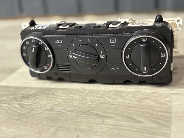 Регулятор вентилятора отопителя A1698300585 MERCEDES