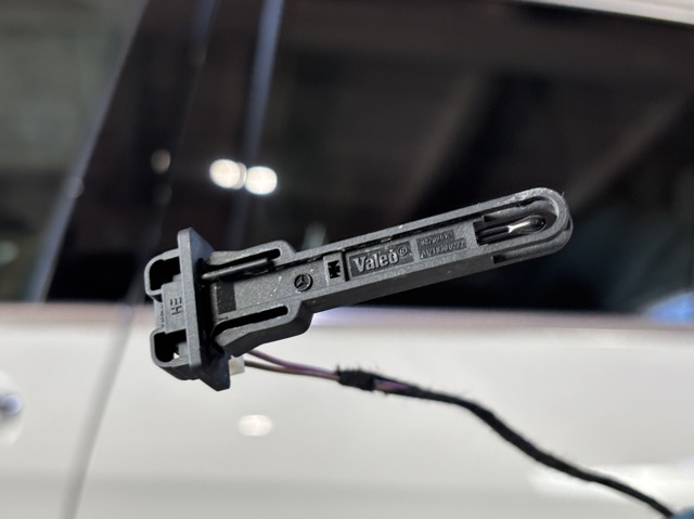 A1718300272 MERCEDES Датчик температуры испарителя купить в Киев