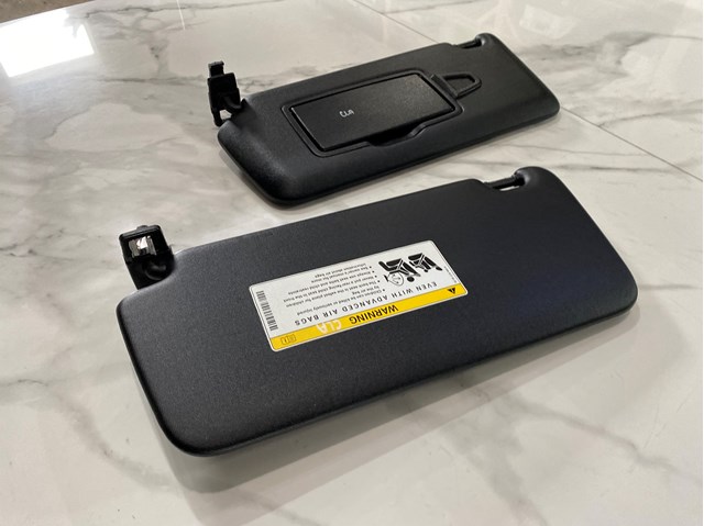A1768100110 Козырек солнцезащитный купить Украина