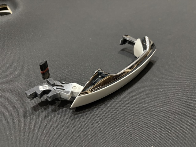 MERCEDES A20476013709650 Ручка двери передней наружная левая в наличии Черновцы